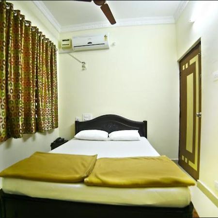 Reva Guest House Tirupati Zewnętrze zdjęcie